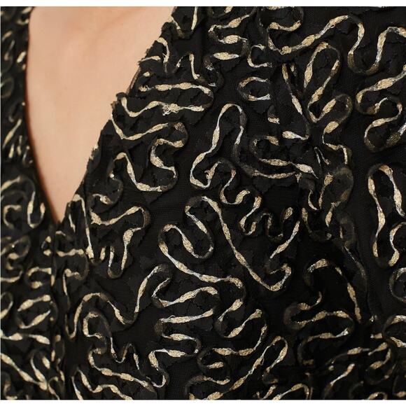 TUCKERNUCK Nightly Organza Easton Blouse NWT Size Medium - Picture 8 of 12